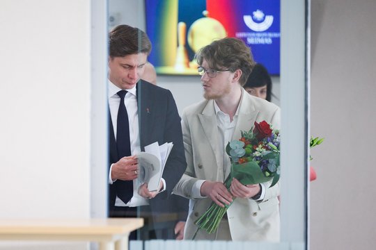 Kaip formuojama Vyriausybė: M. Sinkevičius – dingęs, pavardės – iš G. Nausėdos, skambučiai – paskutinę akimirką