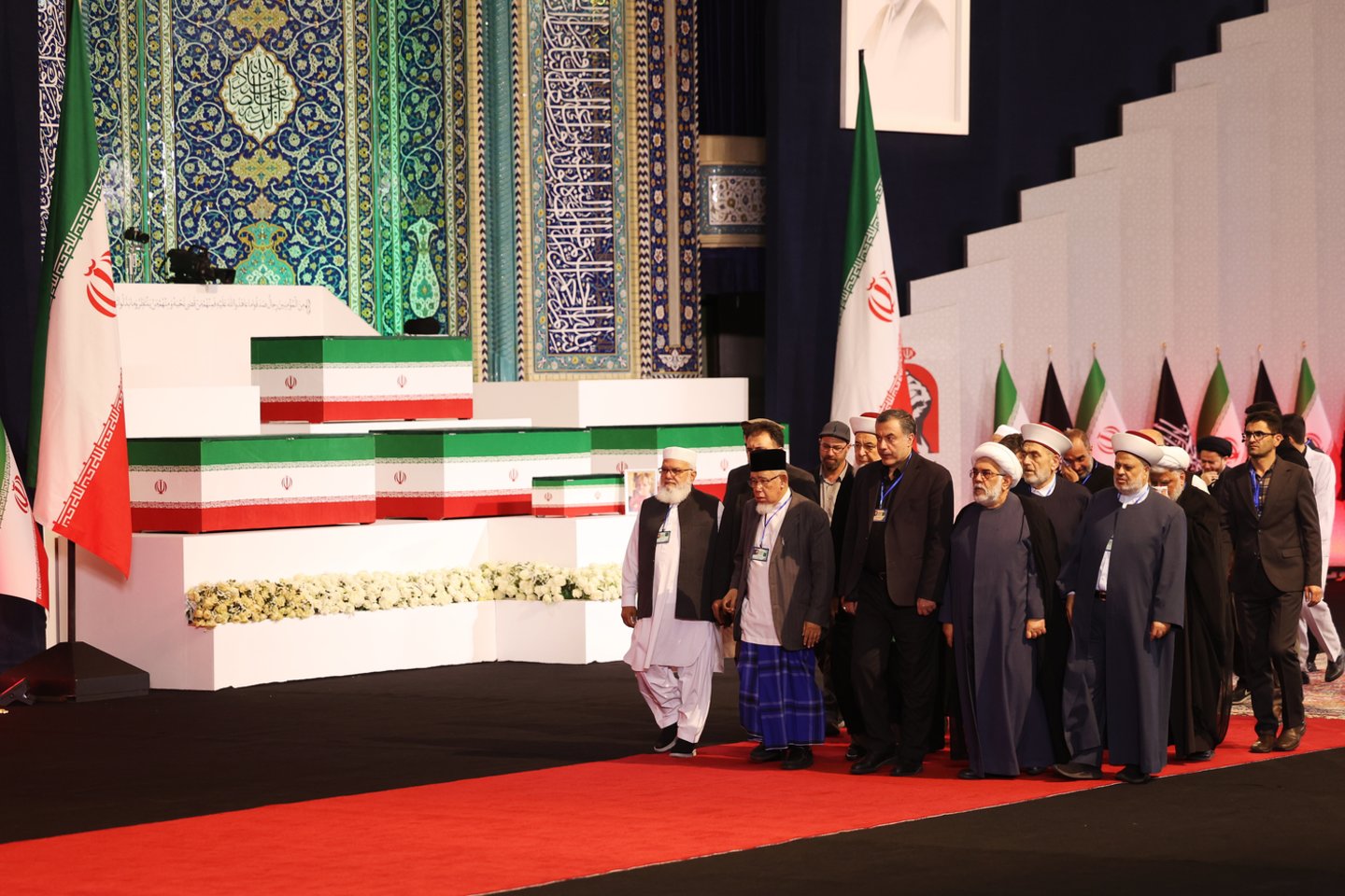Pasiruošimas A. Khamenei laidotuvėms.<br>EPA/ELTA nuotr.