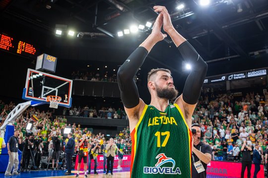 „Lakers“ klubas nusitaikė į Joną Valančiūną
