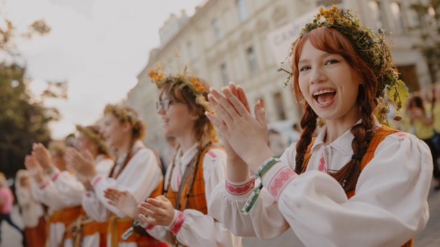 Dainų šventė Vilniuje: tūkstančiai dalyvių ruošiasi įspūdingiems pasirodymams