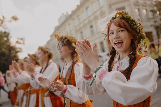 Dainų šventė Vilniuje: tūkstančiai dalyvių ruošiasi įspūdingiems pasirodymams