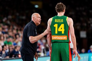 Rinktinės dvyliktuką kovai su Italija R. Kurtinaitis paskelbė fraze apie moteris