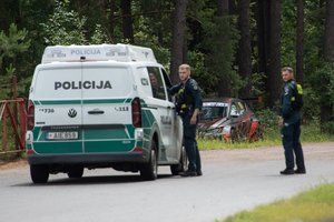 Per lenktynes Nemuno žiede tragedija ištiko kėdainiečių šeimą: tėvas žuvo, sūnus patyrė sunkią galvos traumą