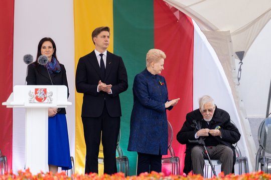 Iškilmingoje ceremonijoje – minios signalas šalies vadovams: ovacijomis iš jų pasitiko tik tris 