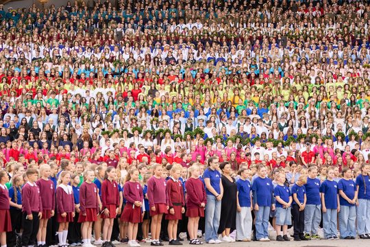Pamatykite: Dainų šventę vainikavo įspūdingai suskambėjusi Tautiška giesmė