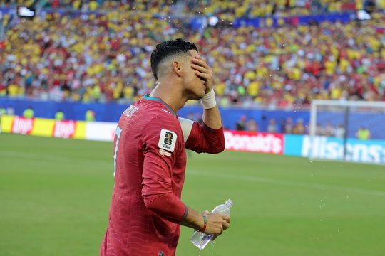 C. Ronaldo ir Portugalijos ašaros – čempionatą užbaigė dūris per teisėjo pridėtą laiką