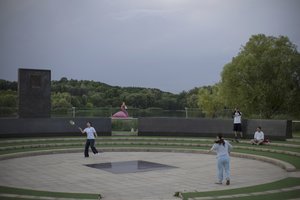 Audros ir vėtros centrinėje Kinijoje nusinešė 8 žmonių gyvybes