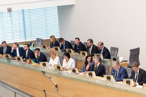 M. Sinkevičius pristatė būsimos Vyriausybės darbus: dėmesys – susipriešinimui ir gimstamumui, apie užsienio politiką – nieko