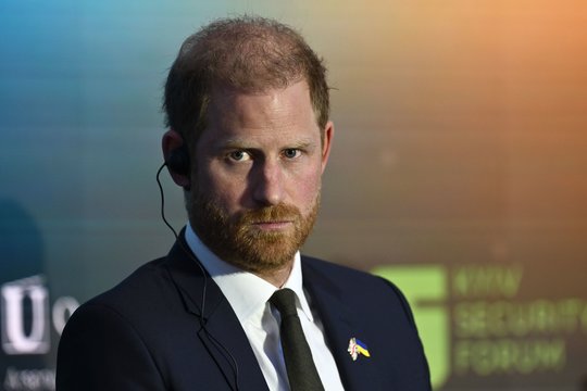 Princui Harry – dar vienas smūgis: atvykęs į Londoną liko be karaliaus pasiūlytos nakvynės