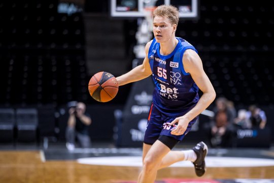 Martynas Arlauskas sugrįžta rungtyniauti į Jonavą