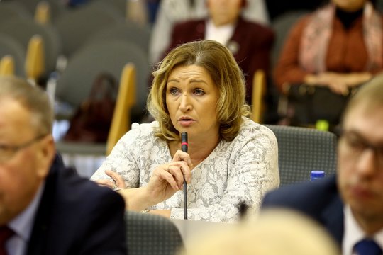 Po čekiukų bylos – pareigos Seime ir savivaldybėje: į teismo sprendimą politikė numojo ranka