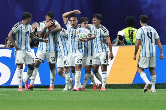 Stebuklas: titulą jau laidojusi Argentina išvengė fiasko – 3 įvarčiai įskriejo per 13 minučių