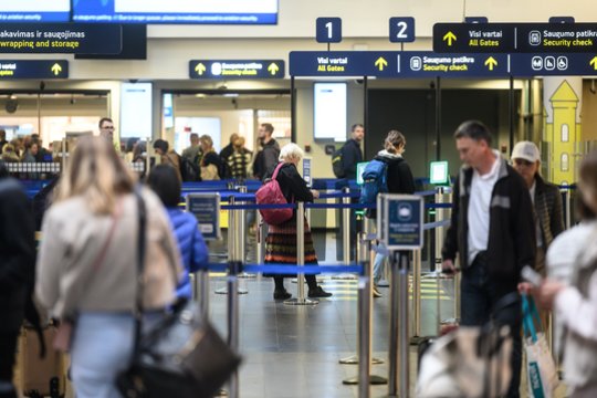 Neilgai trukus – naujos taisyklės skrendant Europoje: keleiviams patiks