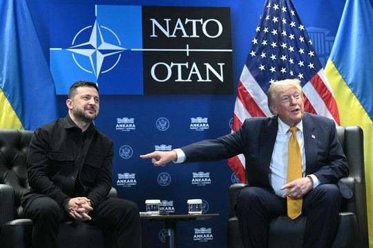 Karas Ukrainoje. Po susitikimo – džiugi žinia Ukrainai iš D. Trumpo