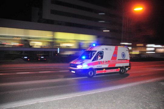 Trakų r. 14-mečio rankose sprogo petarda – berniukas ligoninėje