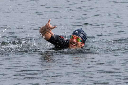 Valstybės dieną – išskirtinis trakiečio pasiekimas: neišlipdamas į krantą perplaukė penkis ežerus