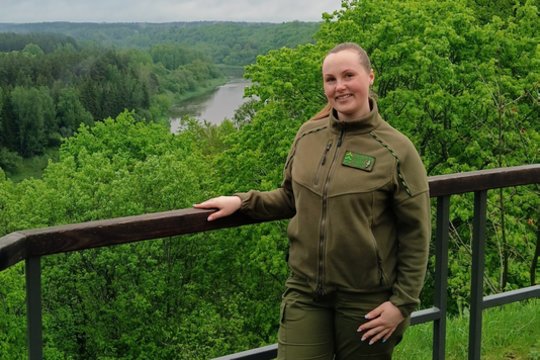 Diplomuota miškininkė Kristina: miškas kaskart iš naujo leidžia pajusti ryšį su gamta