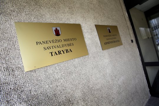 Kaltę „čekiukų“ byloje pripažinęs Panevėžio miesto tarybos narys A. Balčiūnas atleistas nuo atsakomybės