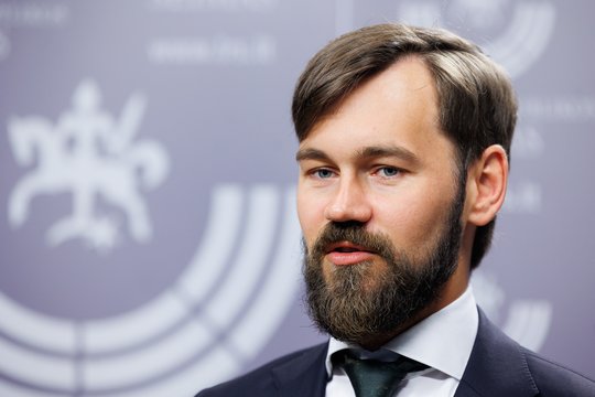 Atsitraukė ir pristatė naują kandidatą: R. Baranovas sako, kad bus „mini nerinktas krašto vienmandatininkas“