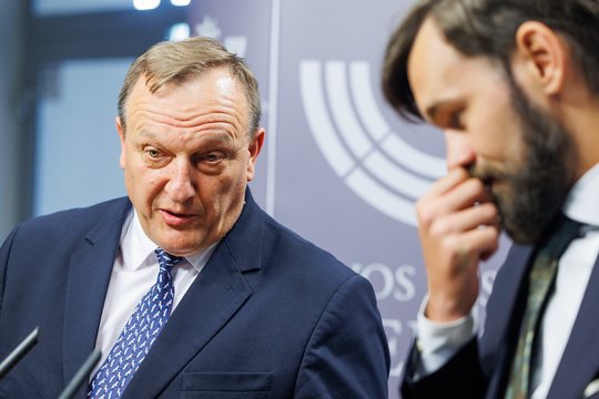 Atsitraukė ir pristatė naują kandidatą: R. Baranovas sako, kad bus „mini nerinktas krašto vienmandatininkas“