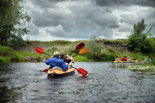 Lenkijoje žygis baidarėmis virto gelbėjimo operacija: paauglės atsidūrė ligoninėje