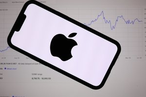 „Apple“ padavė bendrovę „OpenAI“ į teismą: kaltina ją pavogus komercines paslaptis