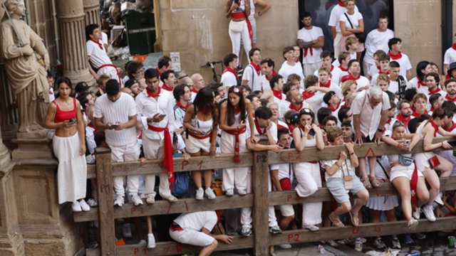 San Fermino festivalyje neišvengta sužalojimų: keturiolika bėgikų nugabenti į ligoninę
