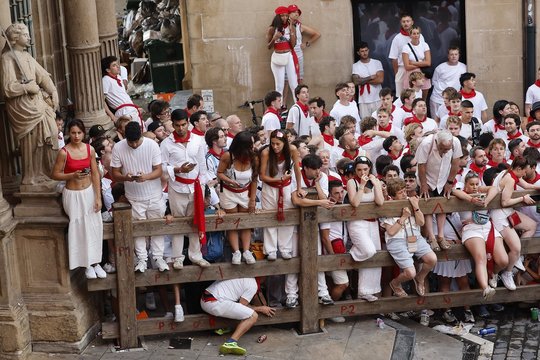 San Fermino festivalyje neišvengta sužalojimų: keturiolika bėgikų nugabenti į ligoninę