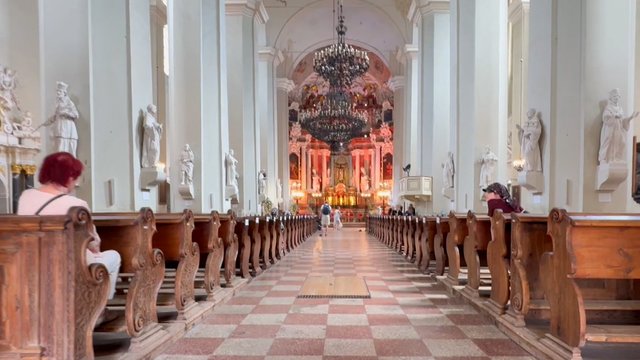  Šv. Jonų bažnyčioje – išskirtinis atradimas: po dažų sluoksniais du šimtus metų slėpėsi dovana miestui