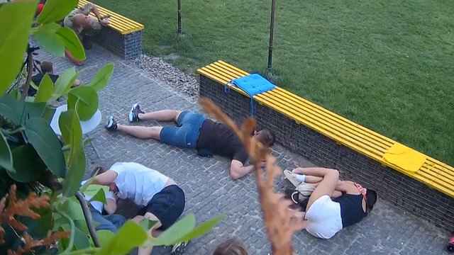 Per plauką nuo mirties: kameros užfiksavo lemtingą akimirką, kai rusų smūgiai pasiekė Sumus