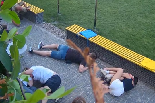 Per plauką nuo mirties: kameros užfiksavo lemtingą akimirką, kai rusų smūgiai pasiekė Sumus