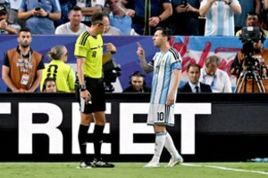 Su teisėju į konfliktą įsivėlęs L. Messi: „Nebandyk man rodyti nepagarbos“