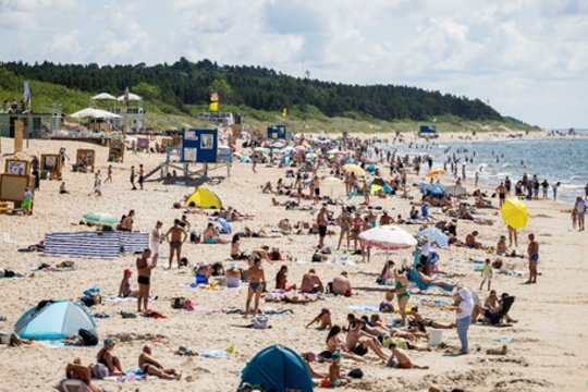 Į Lietuvą atkeliauja šiluma: pirmą savaitės dieną temperatūra šoktelės iki 29 laipsnių 