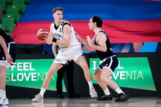 Lietuvos 20-mečiai krepšininkai neturėjo vilčių prieš serbus