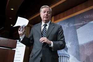 Paaiškėjo preliminari senatoriaus L. Grahamo staigios mirties priežastis