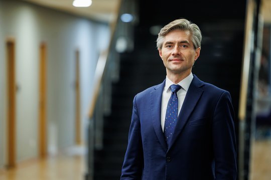 K. Budrys: toliau sieksime, kad ES į naują sankcijų Rusijai paketą įtrauktų „Rosatom“ ir „Lukoil“