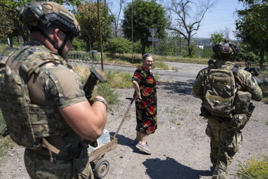 Karas Ukrainoje. Iš Kinijos – nauji pavojaus signalai V. Putinui