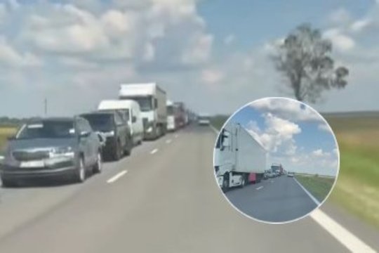 Kauniečius įspėja dėl spūsties: pasiimkit vandens ir deginimosi kilimėlius