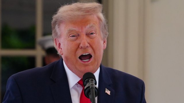 Tarp JAV ir Irano – aštrėjanti situacija: D. Trumpas vis dar viliasi, kad susitarimas įmanomas
