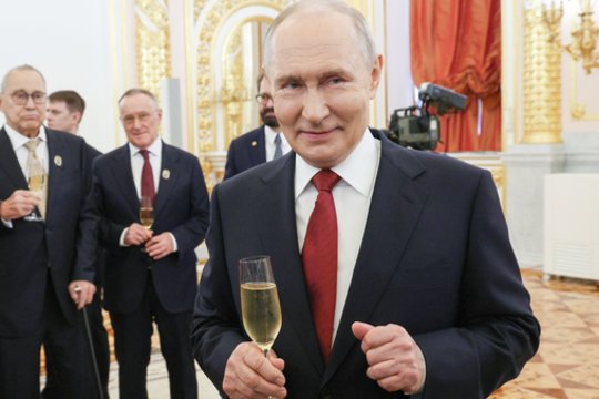 Vokietijos generolas perspėjo Europą: be JAV nepavyktų apsiginti nuo V. Putino