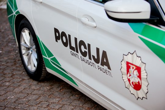 Švenčionių rajone pavogtas 12 tūkst. eurų vertės visureigis „Land Rover“