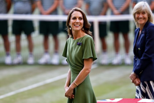 Vimbldone žvilgsniai krypo į Catherine Middleton: šalia spindėjo ir princesė Charlotte