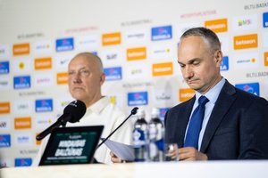 Po diskusijų - naujausia žinia: pranešė, kada priims sprendimą dėl R. Kurtinaičio