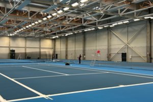 440 tūkst. eurų investicijų: „SEB arena“ atnaujina kortus, plečia sporto infrastruktūrą