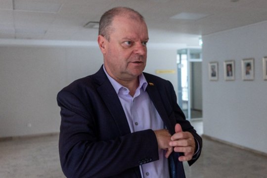 Gavęs apykoję S. Skvernelis įvardijo pagrindinę problemą: ne visur Seime gali patekti