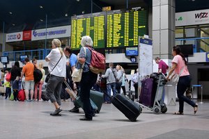 Kelionių milžino „Novaturo“ ateitis – po didinamuoju stiklu: ką reikia žinoti keleiviams
