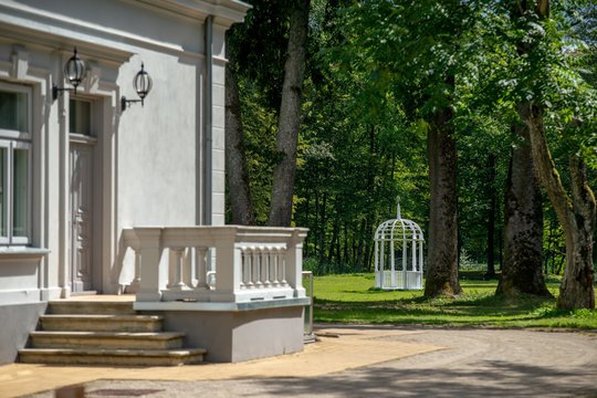 Grafų laikų prabanga ir egzotiniai medžiai: vieta, kuri nustebina net visko mačiusius