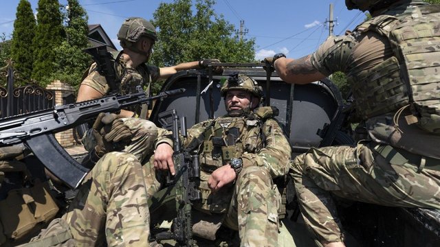 Užsiminė apie skaudžiausią Ukrainos vietą: vienoje pusėje situacija komplikuojasi