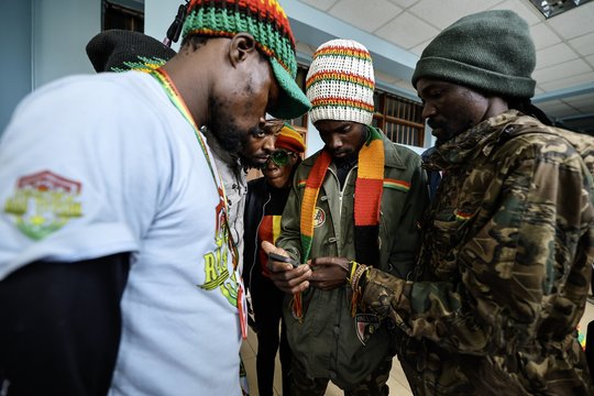 Kenijos teismas atėmė iš rastafarių teisę rūkyti marihuaną