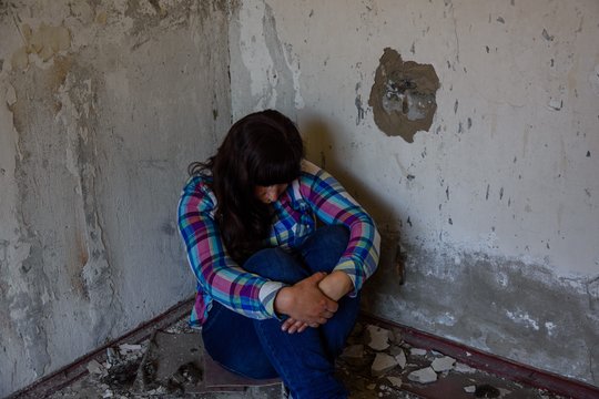 Prostitutėmis tapti svajojusių šešiolikmečių Kėdainių rajono vienkiemiuose laukė pragaras